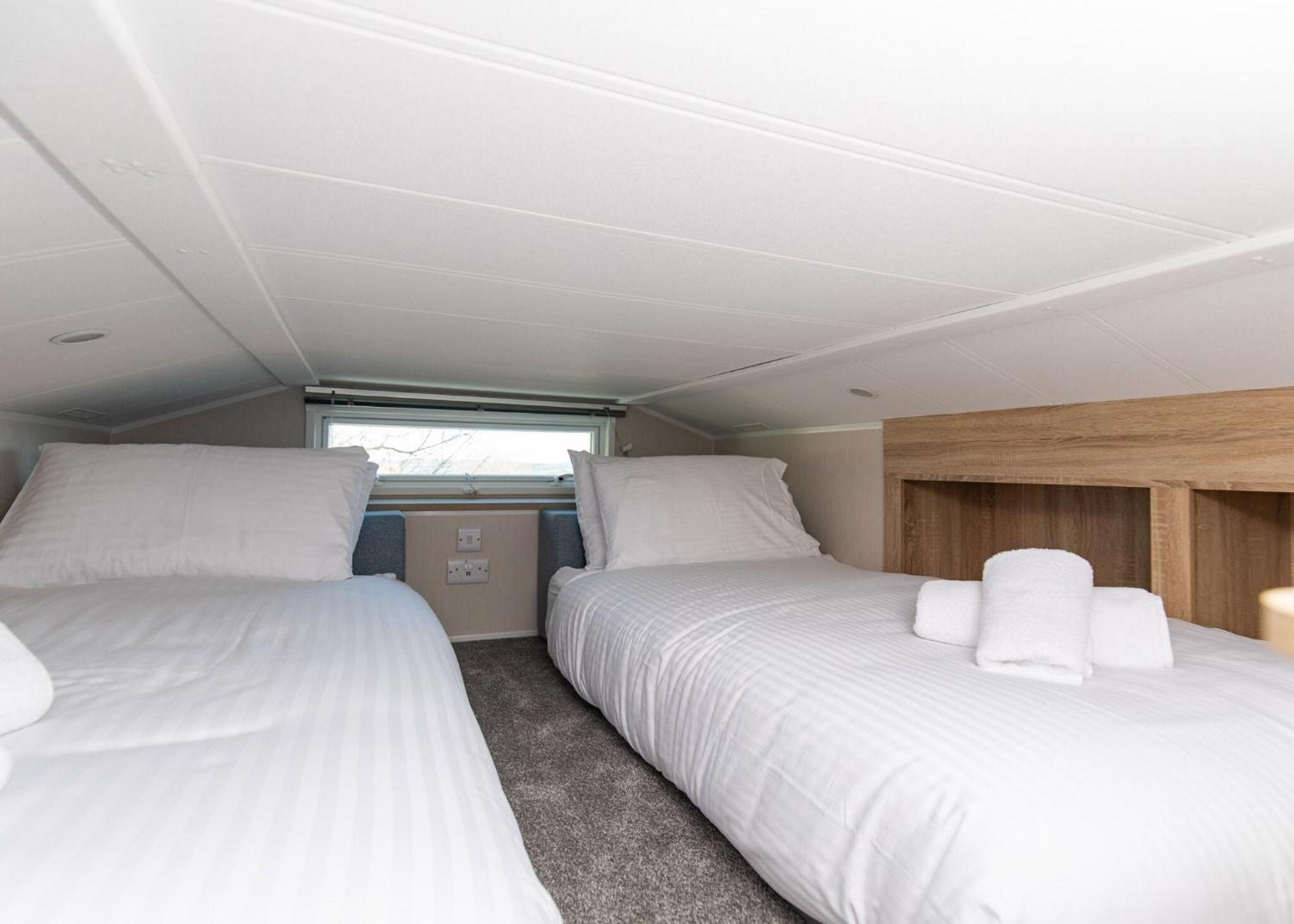 Noble Court Holiday Park นาร์เบิร์ธ ห้อง รูปภาพ